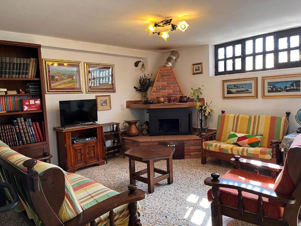 Pensjonat Casa Fra Gli Ulivi Di Giuseppe Sonnino Zewnętrze zdjęcie